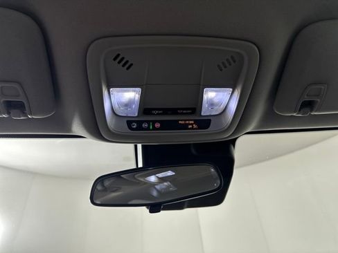 Used 2021 Chevrolet Malibu LT image 24