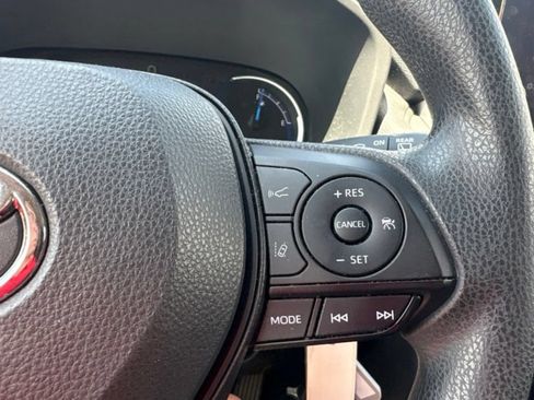 Certified 2023 Toyota RAV4 LE AWD/4WD image 15