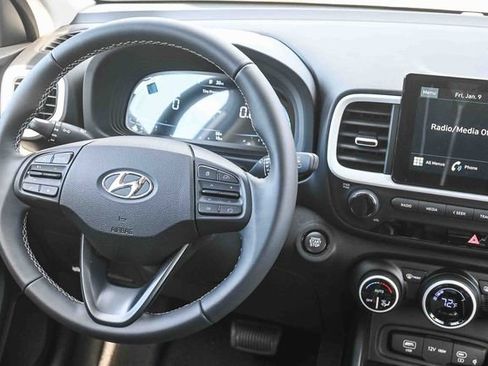 New 2026 Hyundai Venue SEL image 21