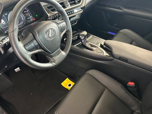 Certified 2020 Lexus UX 250h w/ Premium Package AWD/4WD image 7