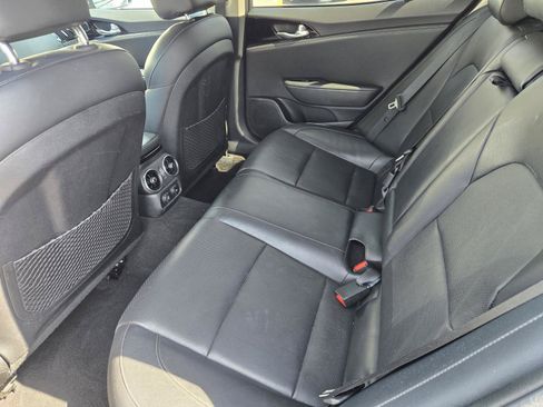 Used 2019 Kia Stinger RWD image 26