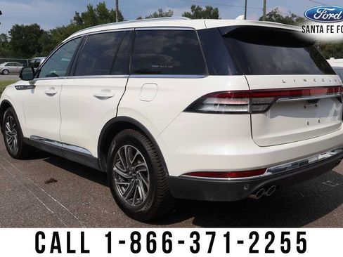 Used 2022 Lincoln Aviator 2WD w/ Elements Package image 4
