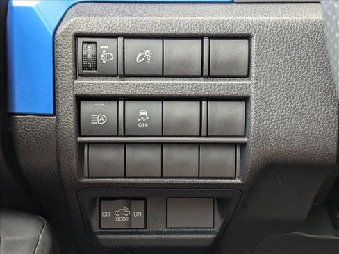Used 2025 Toyota Tacoma TRD Off-Road AWD/4WD image 11