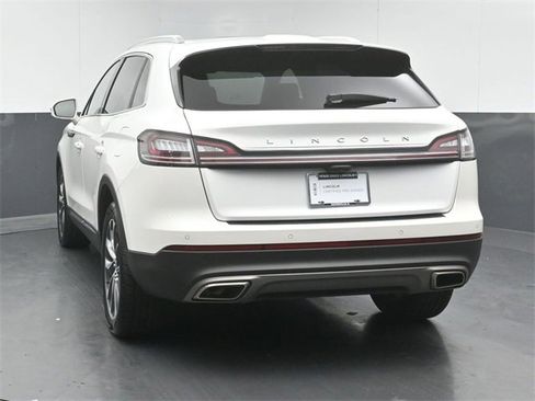 Certified 2023 Lincoln Nautilus Reserve w/ Luxury Package image 6