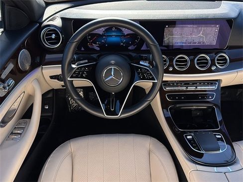 Certified 2022 Mercedes-Benz E 350 4MATIC Sedan image 11