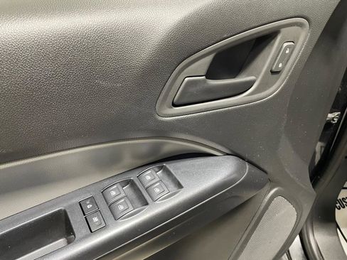 Used 2020 Chevrolet Colorado W/T w/ WT Convenience Package AWD/4WD image 11