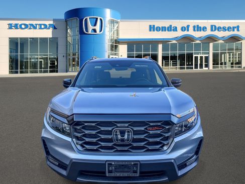 Used 2023 Honda Passport TrailSport image 2