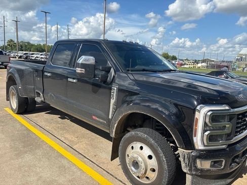 Used 2026 Ford F450 Platinum w/ Platinum Plus Package AWD/4WD image 2
