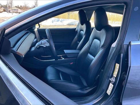 Used 2019 Tesla Model 3 Long Range image 9