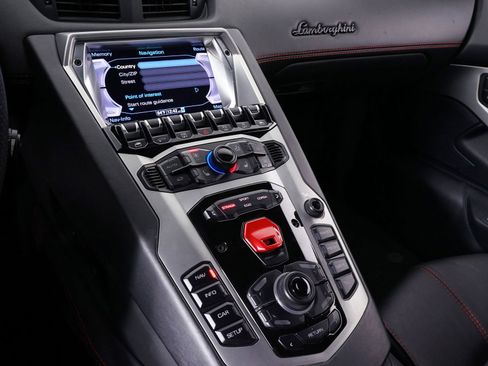 Used 2019 Lamborghini Aventador S AWD/4WD image 26