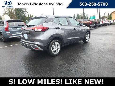 Used 2024 Nissan Kicks S image 5