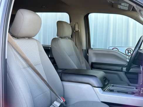 Used 2017 Ford F150 XLT w/ Equipment Group 302A Luxury image 39