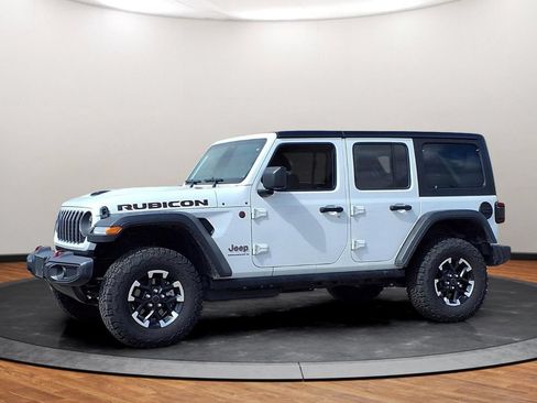 Certified 2026 Jeep Wrangler Unlimited Rubicon AWD/4WD image 14