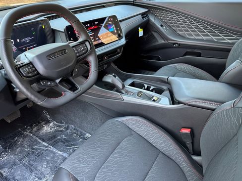 New 2025 Dodge Charger R/T w/ Quick Order Package 25M R/T image 9