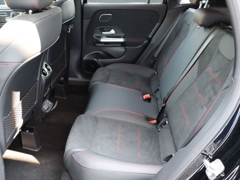 New 2025 Mercedes-Benz GLA 250 image 13