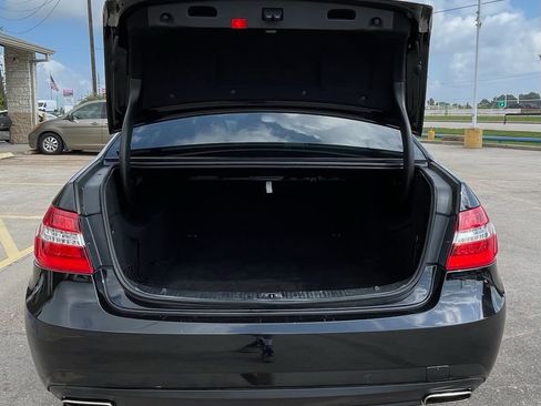Used 2010 Mercedes-Benz E 350 Sedan w/ Premium 1 Pkg image 12
