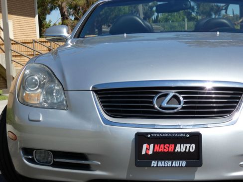 Used 2006 Lexus SC 430 Convertible RWD image 18