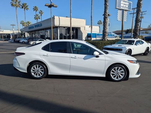 Used 2022 Toyota Camry LE image 20