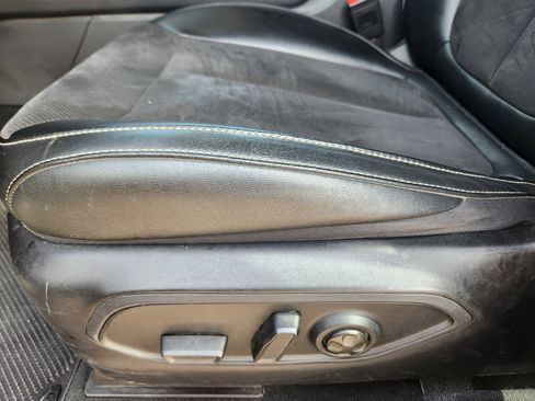 Used 2023 Jeep Grand Cherokee L Laredo image 17