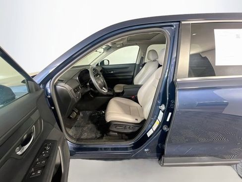 Used 2023 Honda CR-V EX image 10