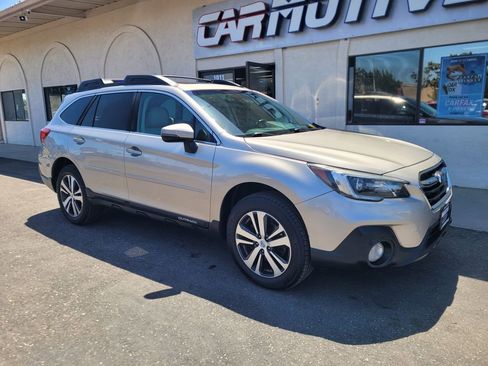 Used 2018 Subaru Outback 2.5i Limited AWD/4WD image 1