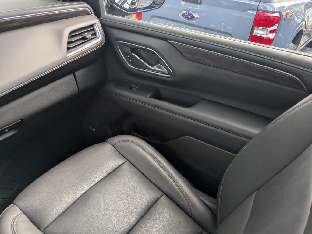 Used 2022 Chevrolet Tahoe LT w/ Luxury Package RWD image 22