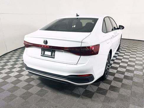 Used 2026 Volkswagen Jetta Sport FWD image 3