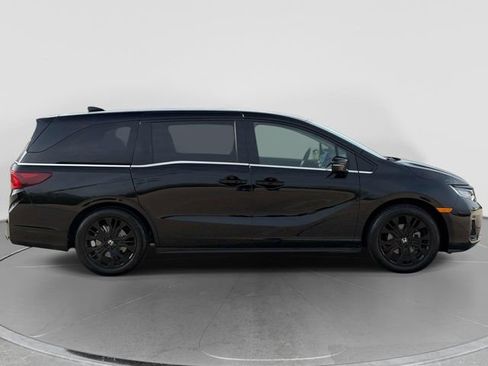 Used 2025 Honda Odyssey Elite image 5