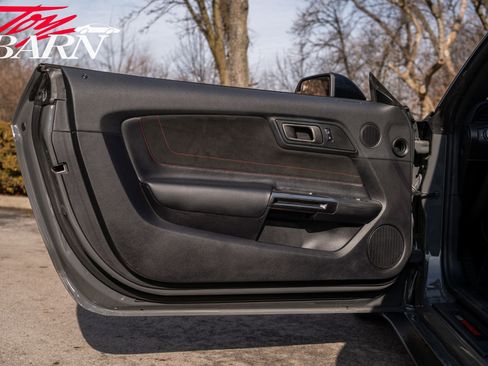 Used 2018 Ford Mustang Shelby GT350R w/ GT350R Equipment Group 920A image 15