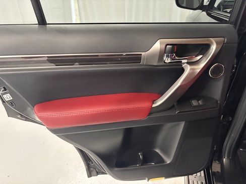 Used 2023 Lexus GX 460 Luxury image 22