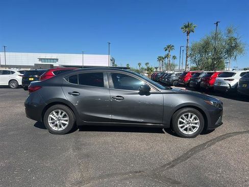Used 2016 MAZDA MAZDA3 i Touring image 8