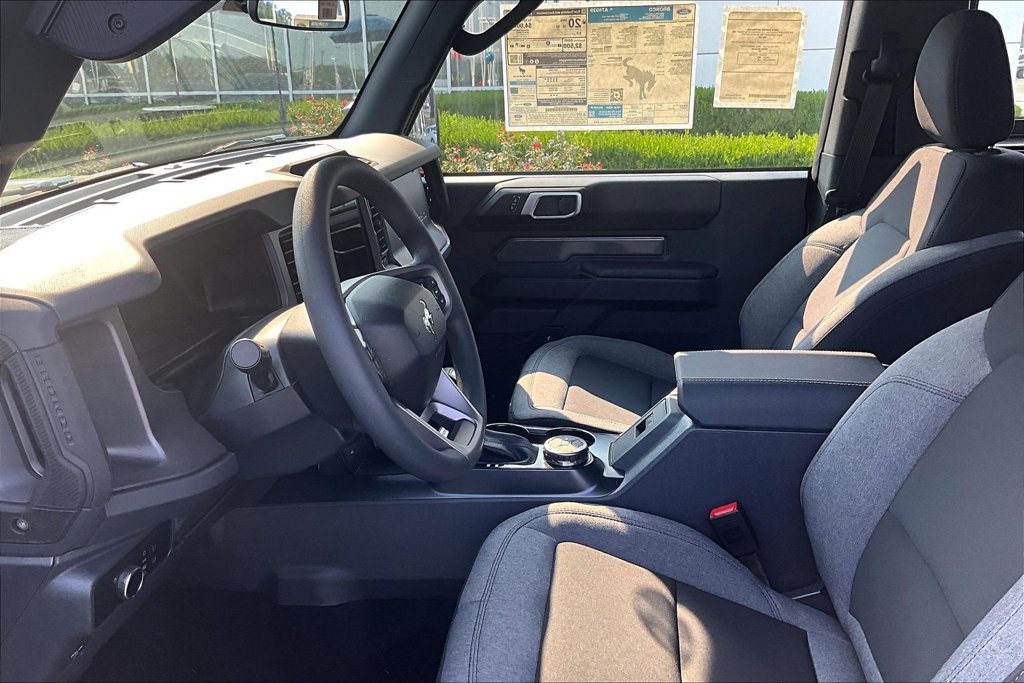 New 2026 Ford Bronco 2-Door AWD/4WD image 9