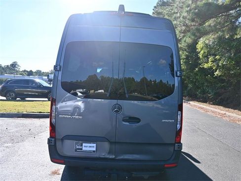 Used 2025 Mercedes-Benz Sprinter 2500 image 6