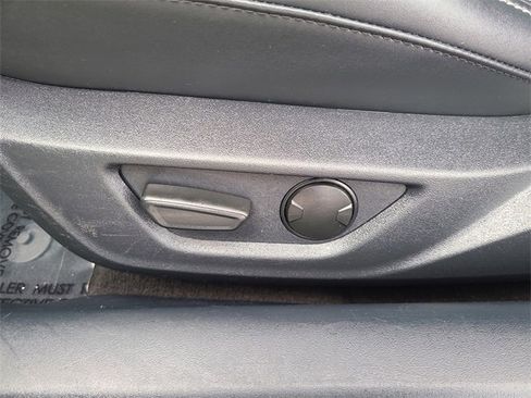 Used 2024 Ford Mustang EcoBoost image 17