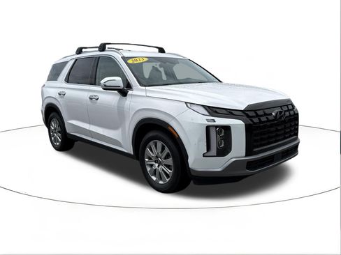 Used 2023 Hyundai Palisade SEL FWD image 1