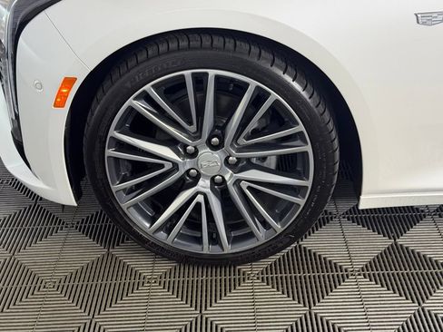 Used 2025 Cadillac CT5 Premium Luxury RWD image 10