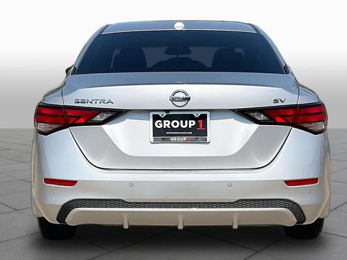 Used 2022 Nissan Sentra SV FWD image 5
