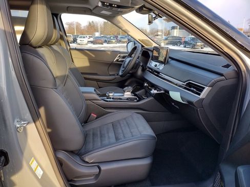 New 2026 Mitsubishi Outlander SE image 11