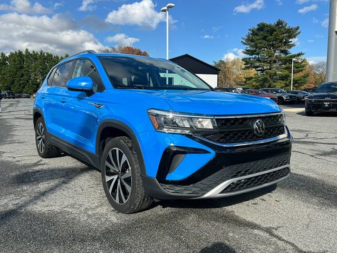 Used 2023 Volkswagen Taos SE image 9