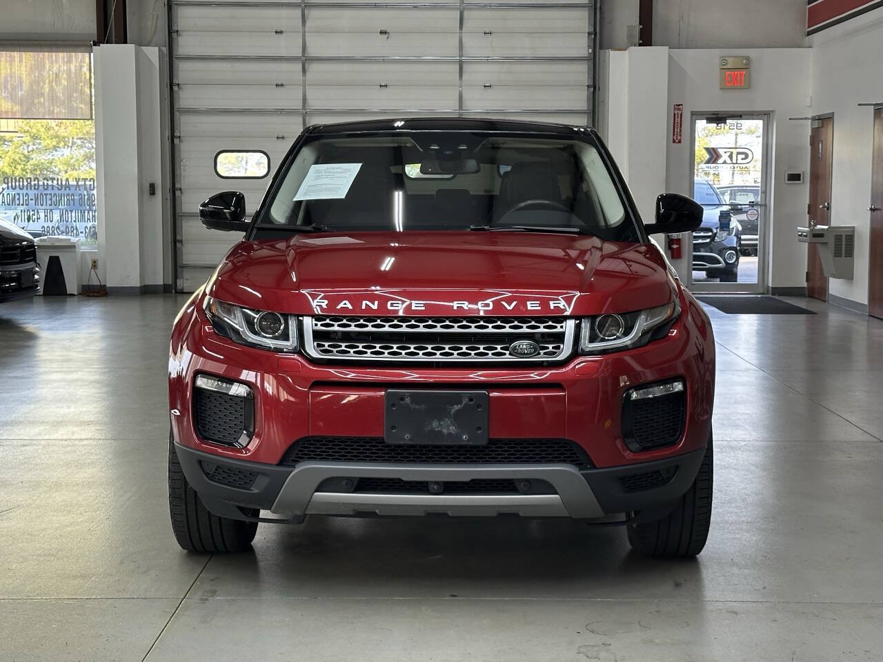 Used 2019 Land Rover Range Rover Evoque HSE AWD/4WD image 6