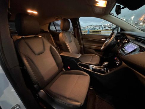 Used 2022 Buick Encore GX Preferred w/ Cold Weather Comfort Package image 28