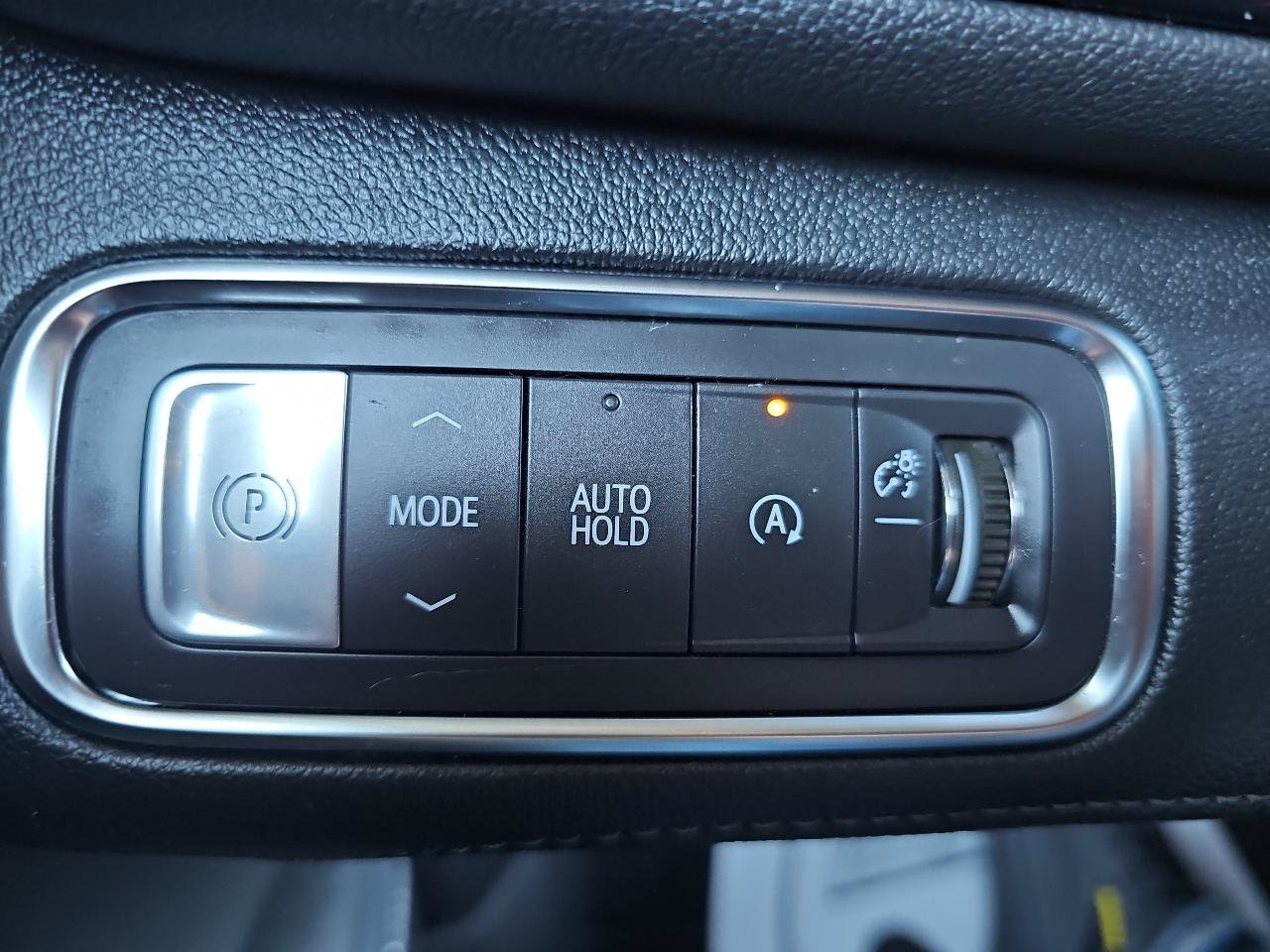 Used 2025 Buick Enclave Preferred FWD image 27
