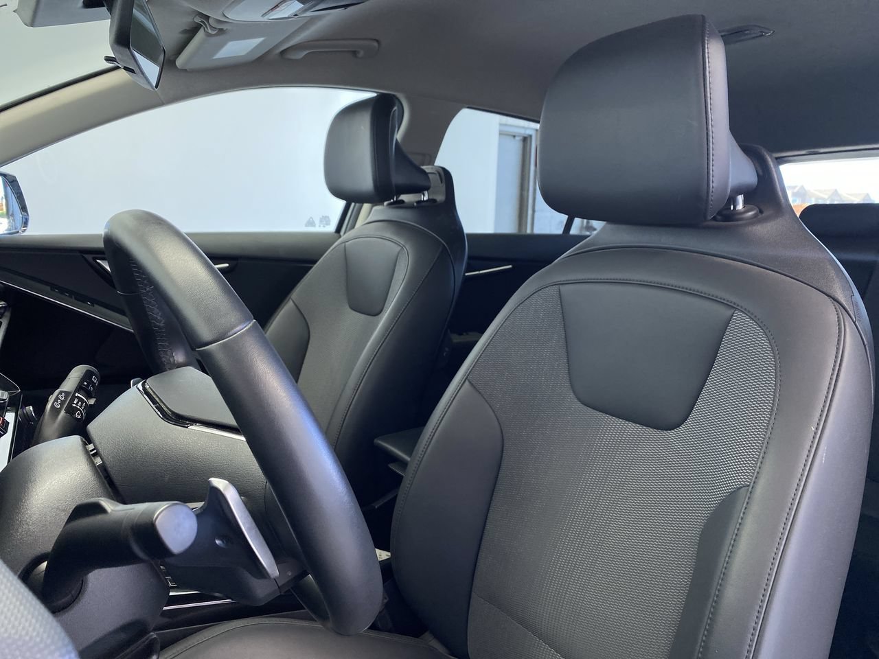 Certified 2024 Kia Niro Wind FWD image 19