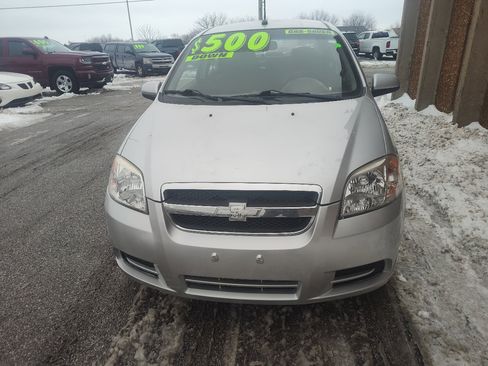 Used 2011 Chevrolet Aveo LS image 2
