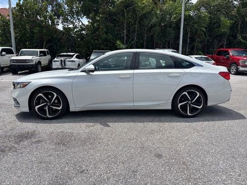 Used 2019 Honda Accord Sport image 4