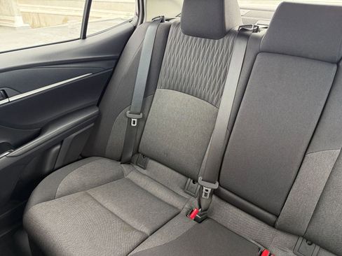 Used 2025 Toyota Camry LE image 37