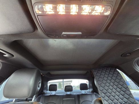 Used 2019 Mercedes-Benz C 300 Sedan image 17