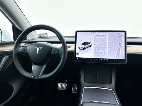 Used 2022 Tesla Model Y Performance AWD/4WD image 3