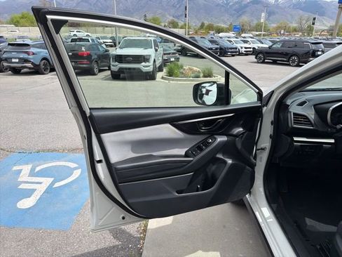 Used 2020 Subaru Crosstrek 2.0i Premium w/ Moonroof Package 2 AWD/4WD image 10