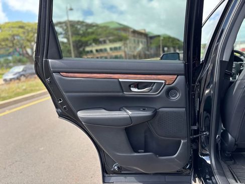 Used 2022 Honda CR-V Touring image 16